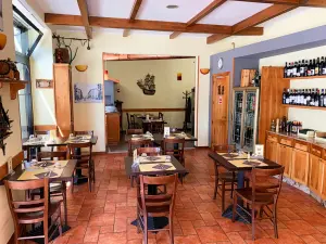 Sala interna vista da dietro